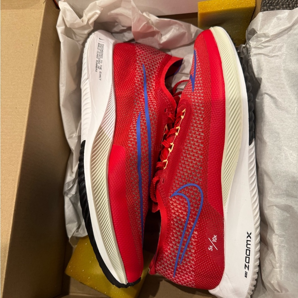 Nike Men’s Streakfly ZoomX Red Lightweight Running Shoes